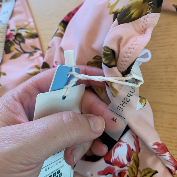 Cupshe PINK BLOSSOM FLORAL ONE-PIECE SWIMSUIT - Picture 7 of 8